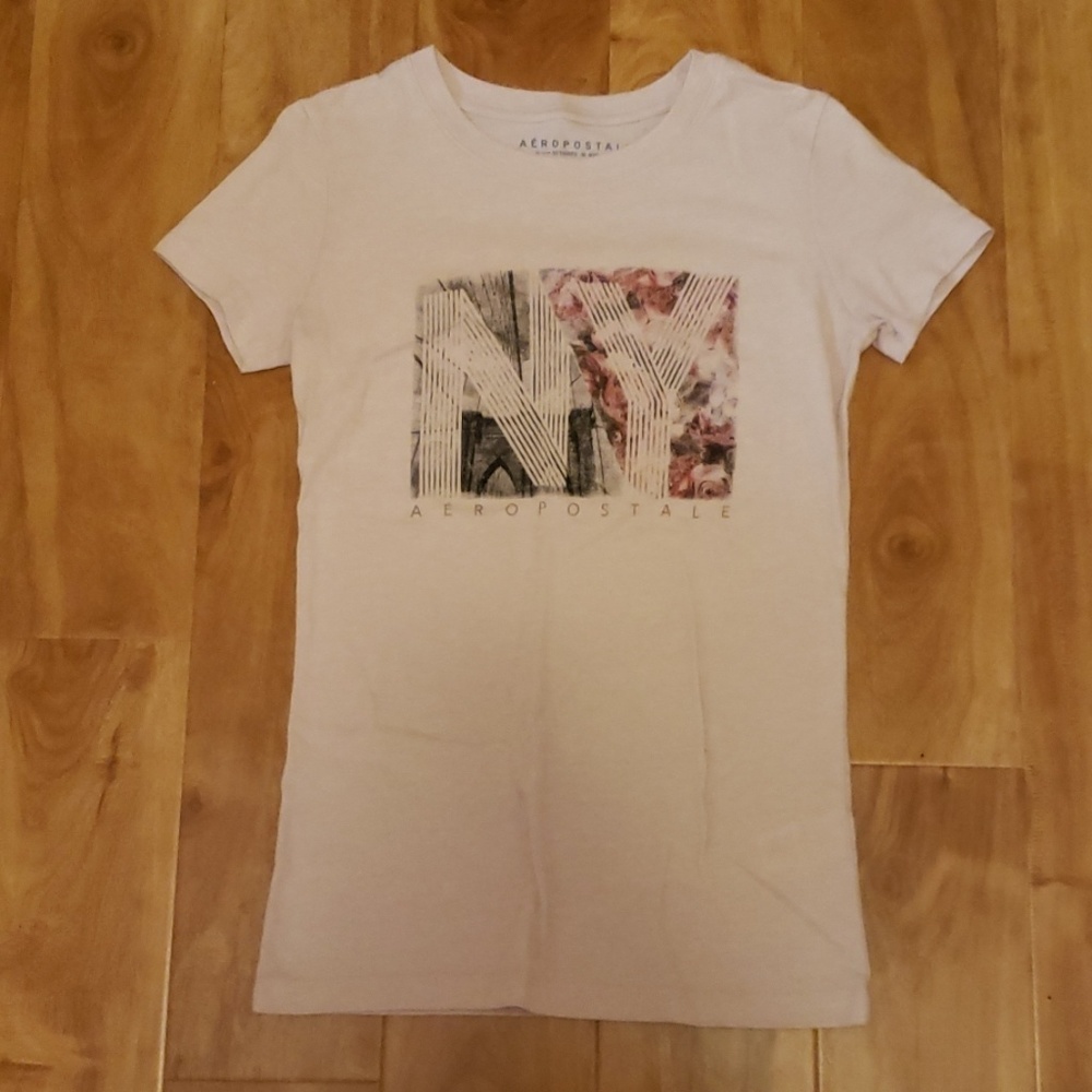 NY Aéropostale t shirt